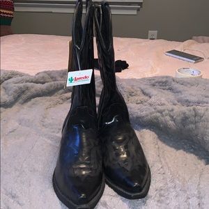 *Never Worn* Men’s Laredo Black Boots